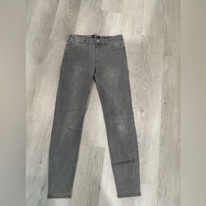 Gray Buffalo David Bitton Mid Rise Skinny Jeans. Size 26